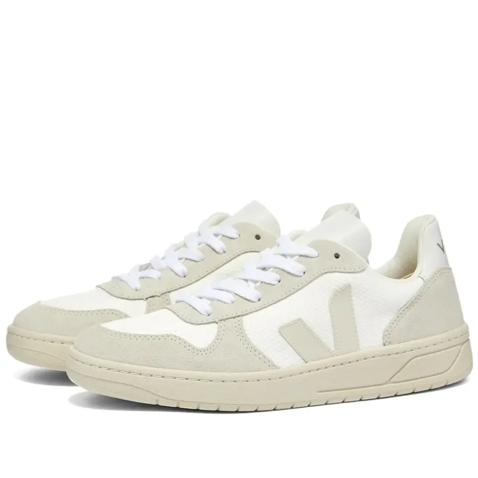 V-10 Leather Basketball Sneaker