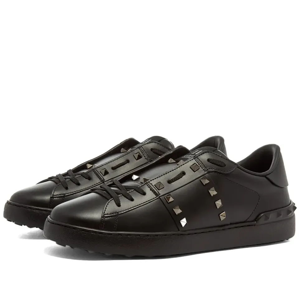 Rockstud Untitled Sneaker