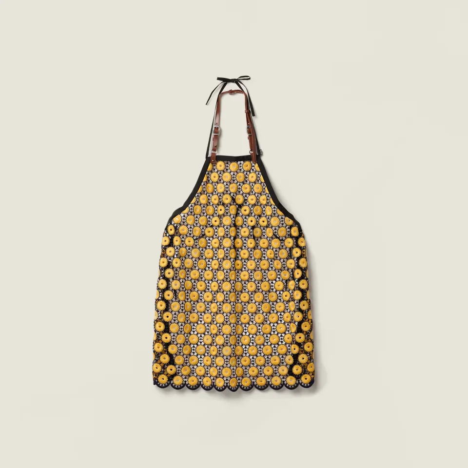 Macramé apron