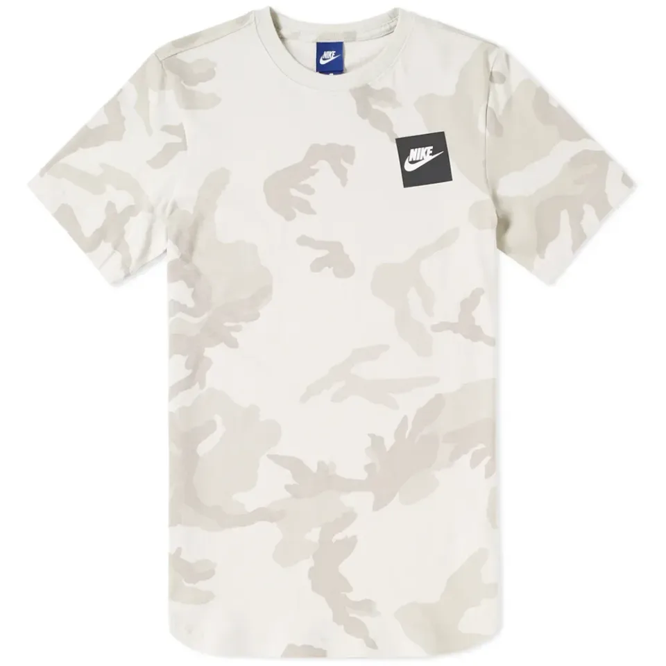 AOP Curved Hem Tee