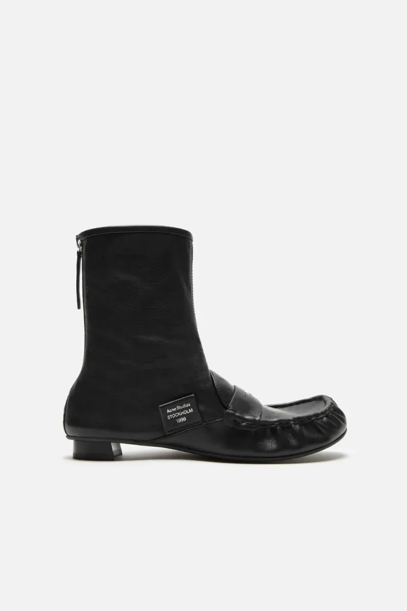 Leather ankle boot