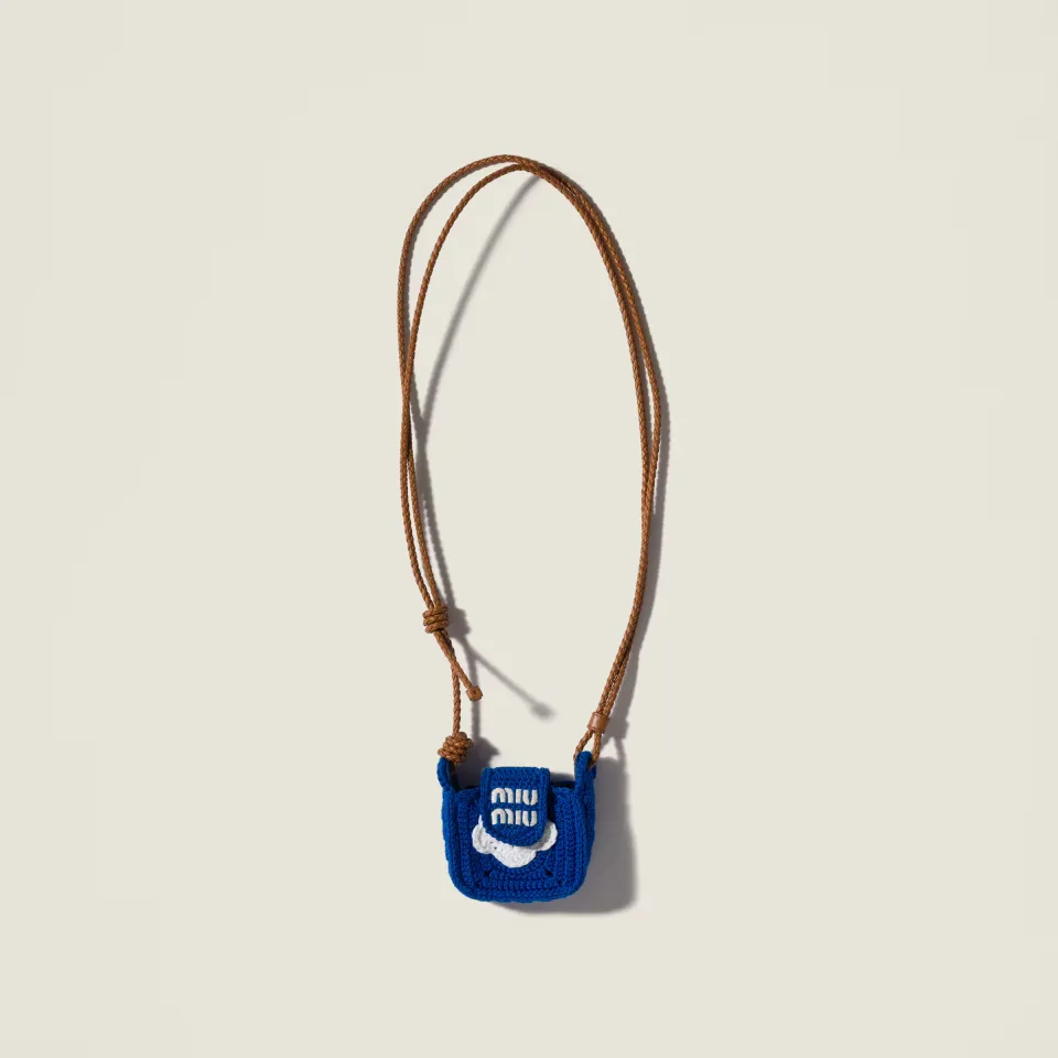 Crochet earbud pouch