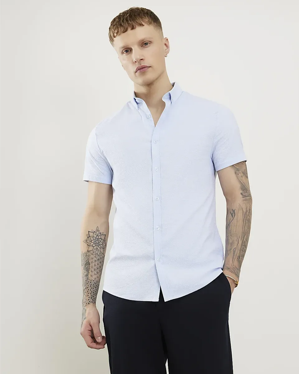 Textured Muscle Fit Short Sleeve Shirt