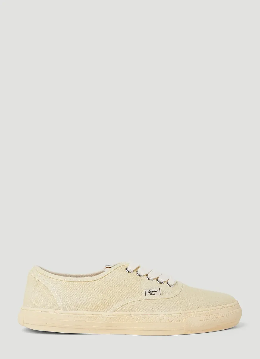Past Sole 5 Low Top Sneakers