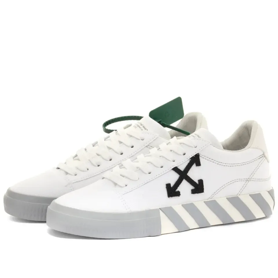 Low Vulcanized Canvas Sneakers