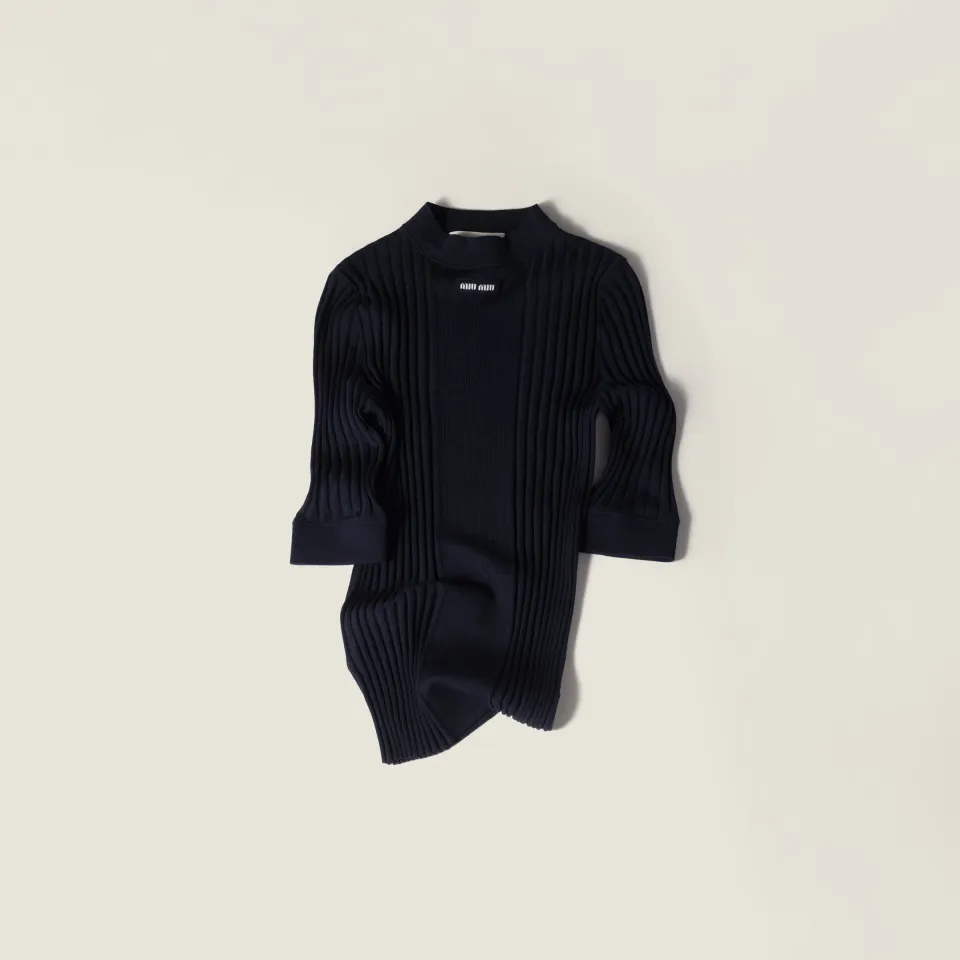 Ribbed knit wool sweater