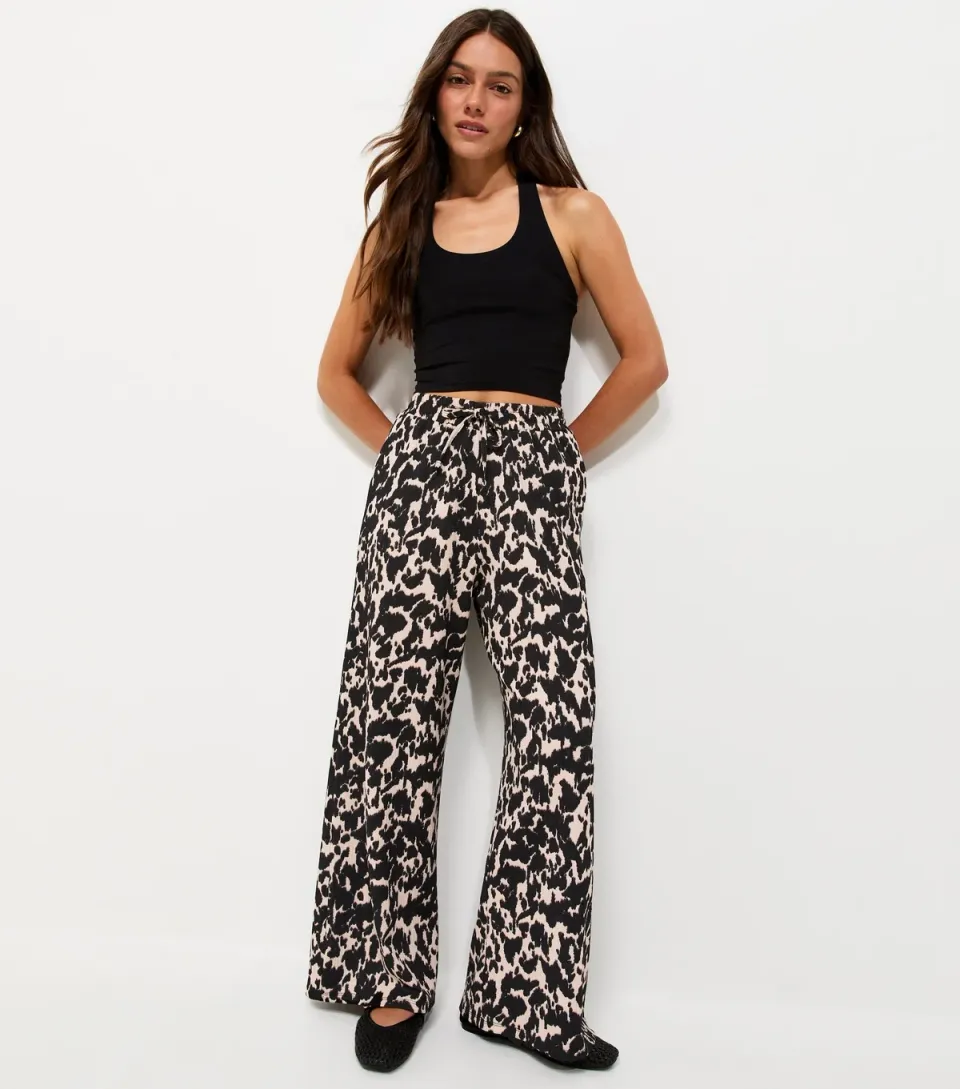 Women's Petite Cream Crinkle Texture Animal Print Wide Leg Trousers