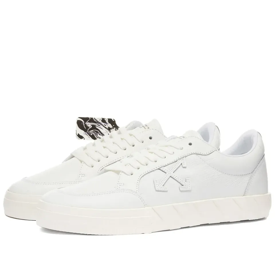Low Vulcanized Calf Leather Sneaker