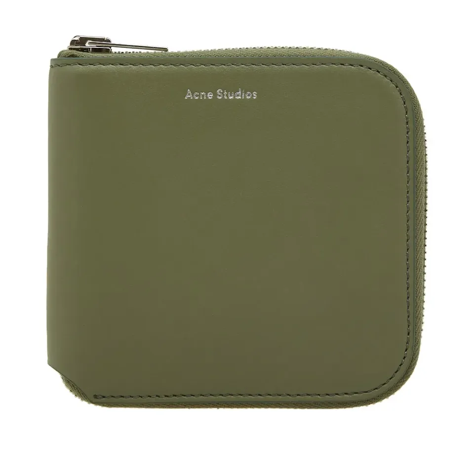 Csarite S Wallet