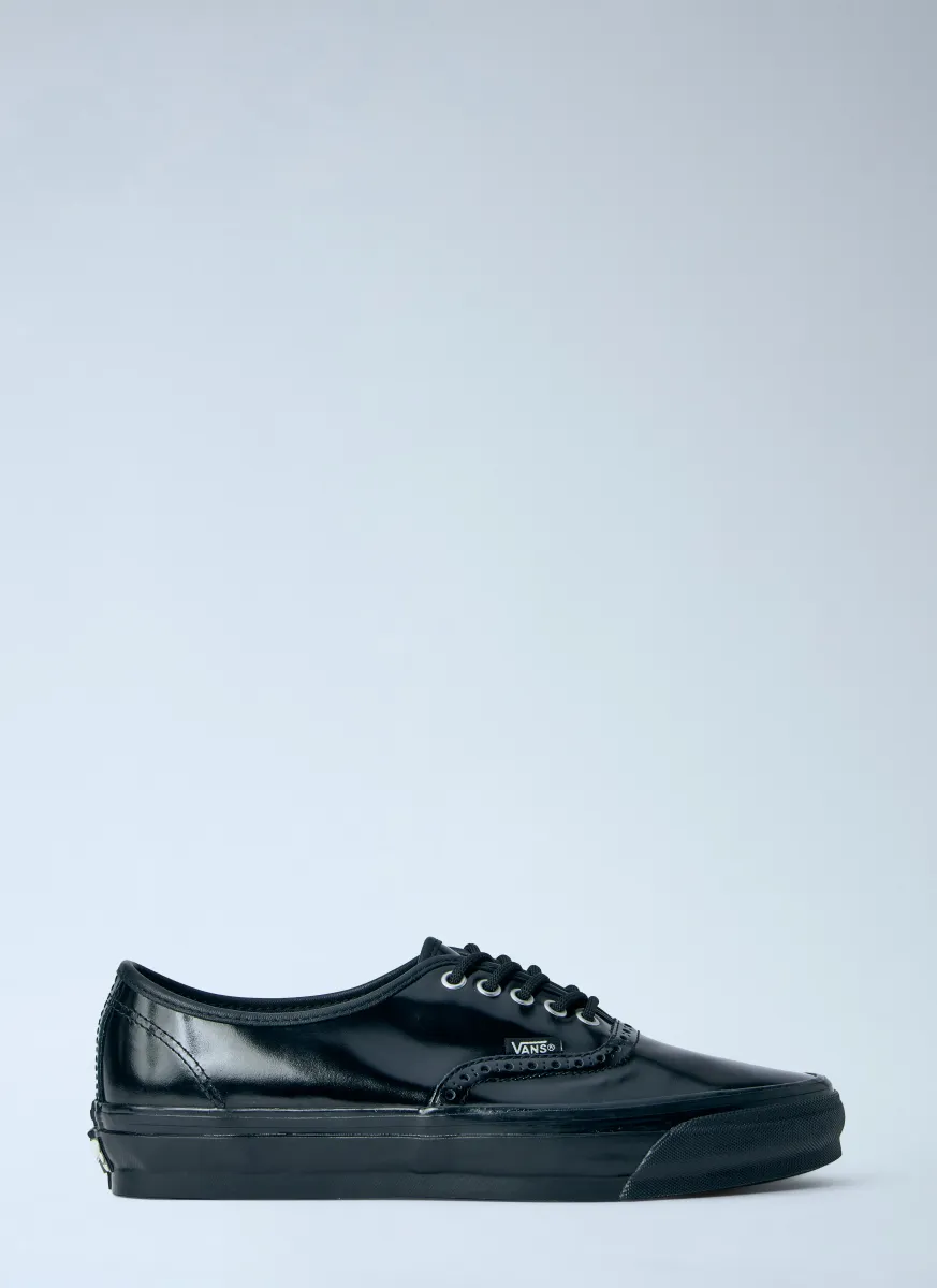 OTW Authentic 44 Siped Vibram Sneakers