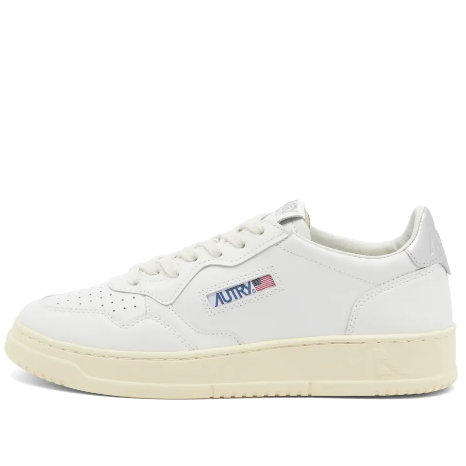 Medalist Low Sneaker