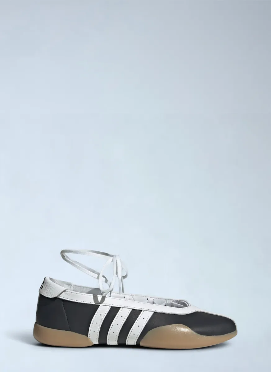 Taekwondo Mei Ballet Sneakers