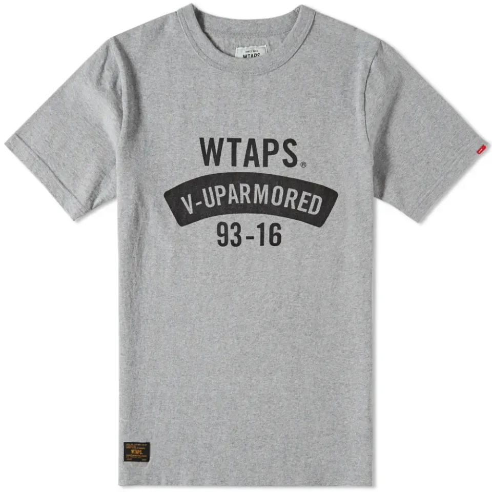 Design 03 Tee