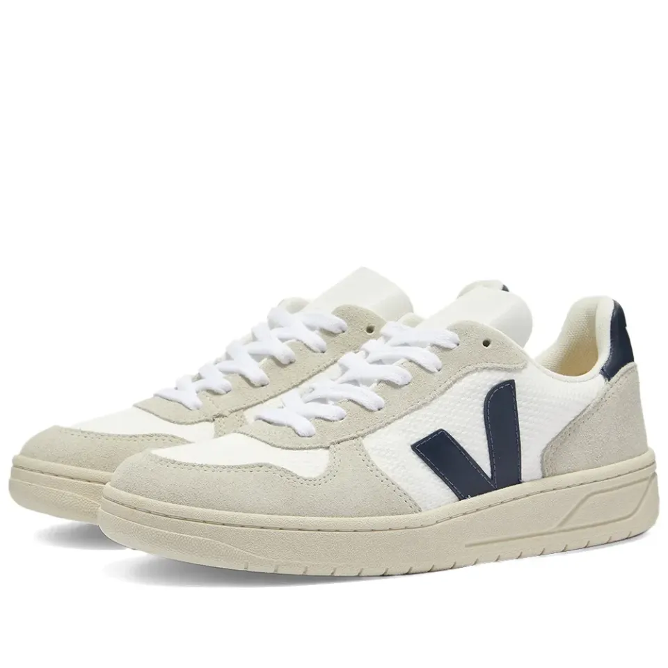 V-10 Leather Basketball Sneaker