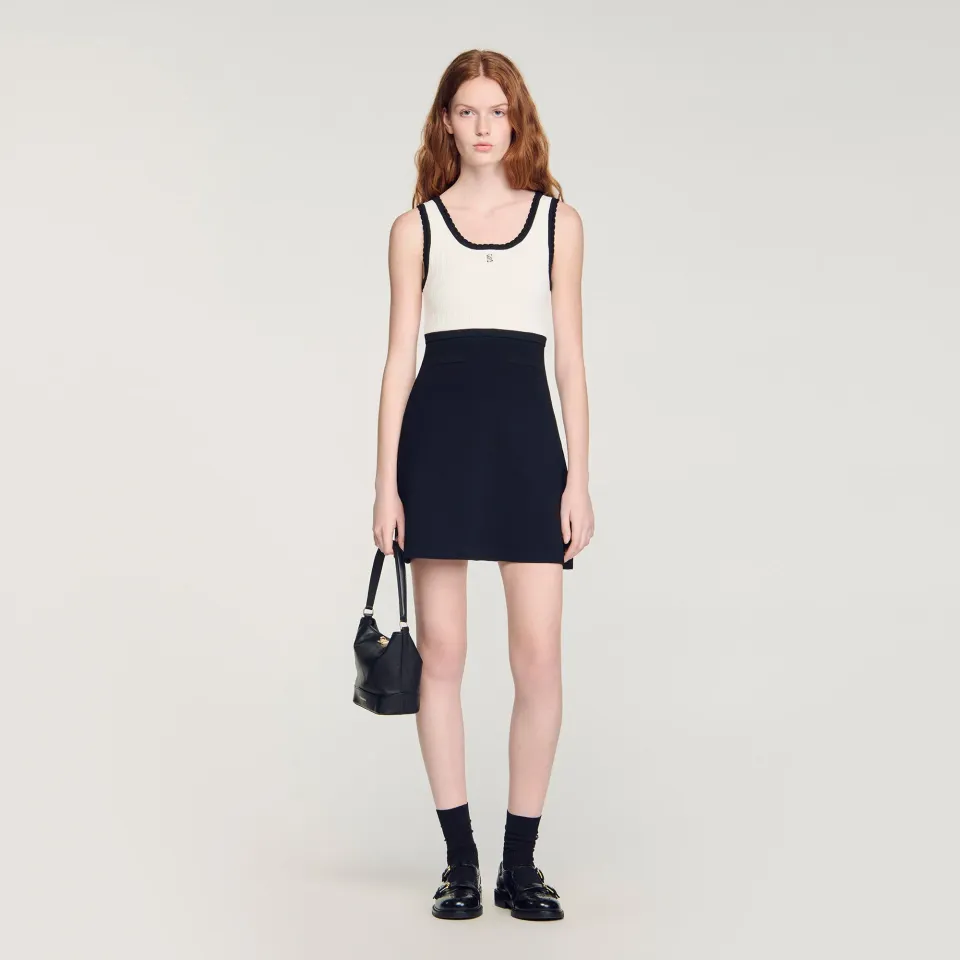 Two-tone knit short dress