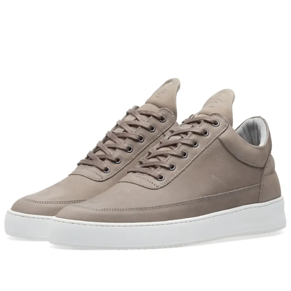 Low Top Sneaker