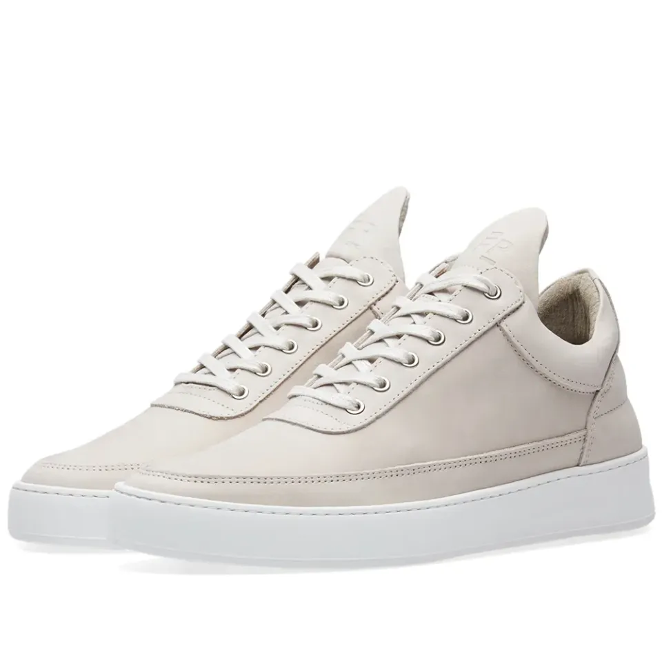 Low Top Classic Sneaker