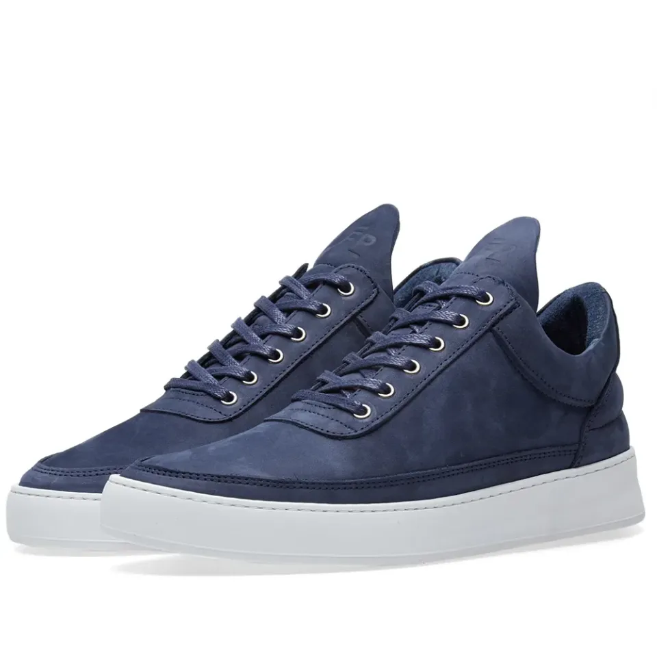 Low Top Classic Sneaker