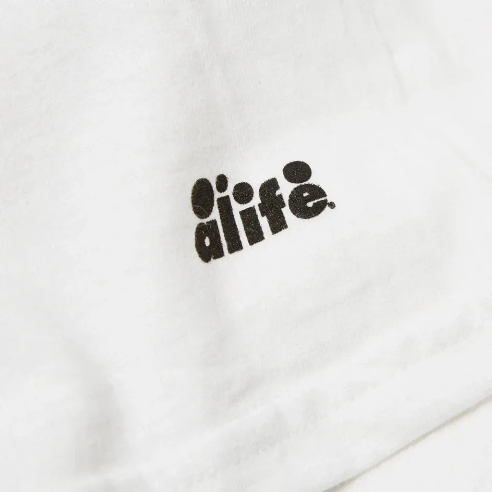 Crack Tee