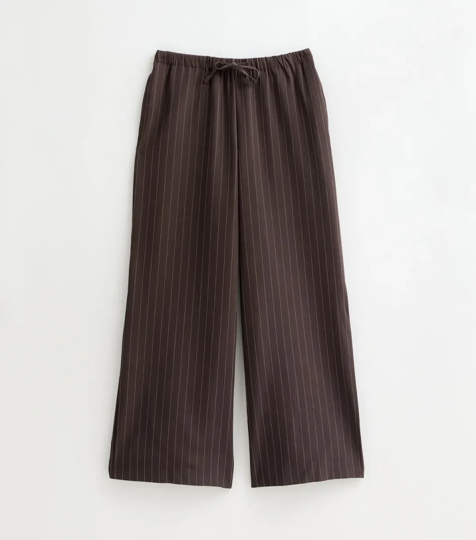 Women's Petite Brown Woven Pinstripe Wide Leg Tailored Trousers