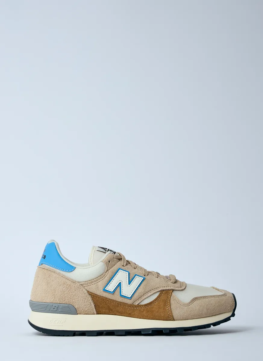 475 Sneakers