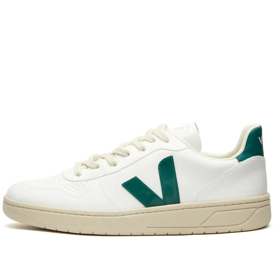 V-10 Basketball Sneaker