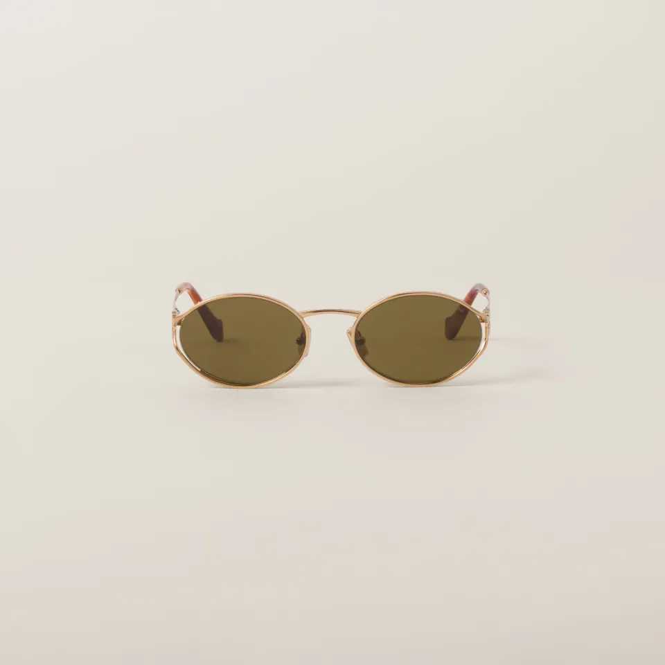 Logo sunglasses