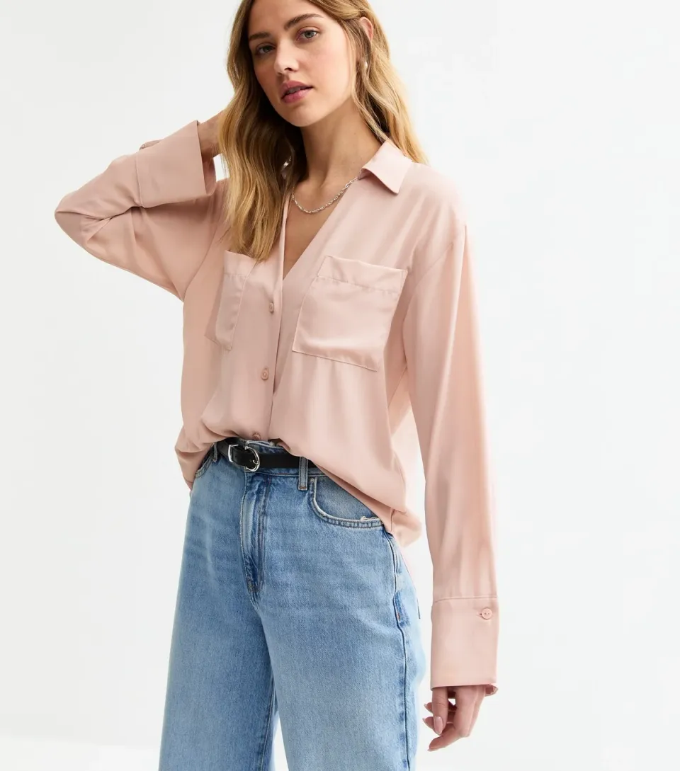 Women's Pink V-Neck Curved Hem Shirt