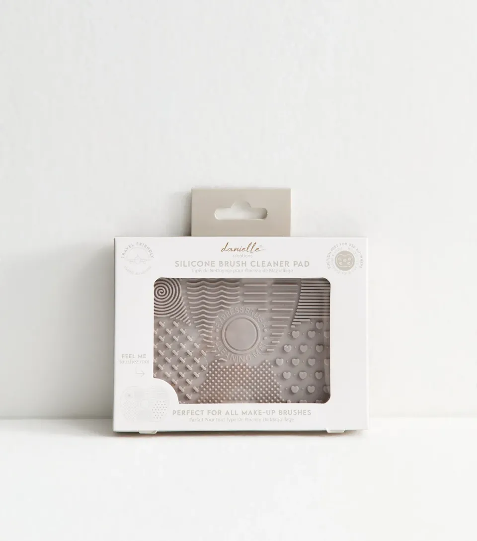 Creations Brown Make Up Cleaning Pad