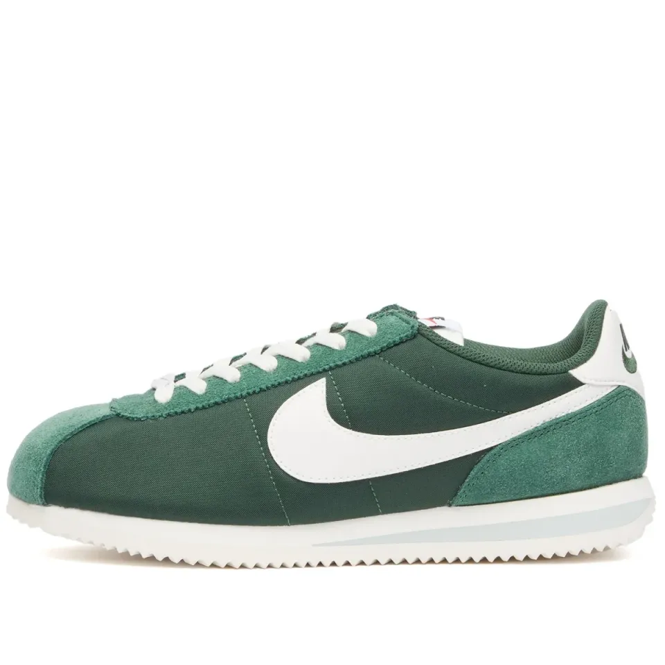 W Cortez