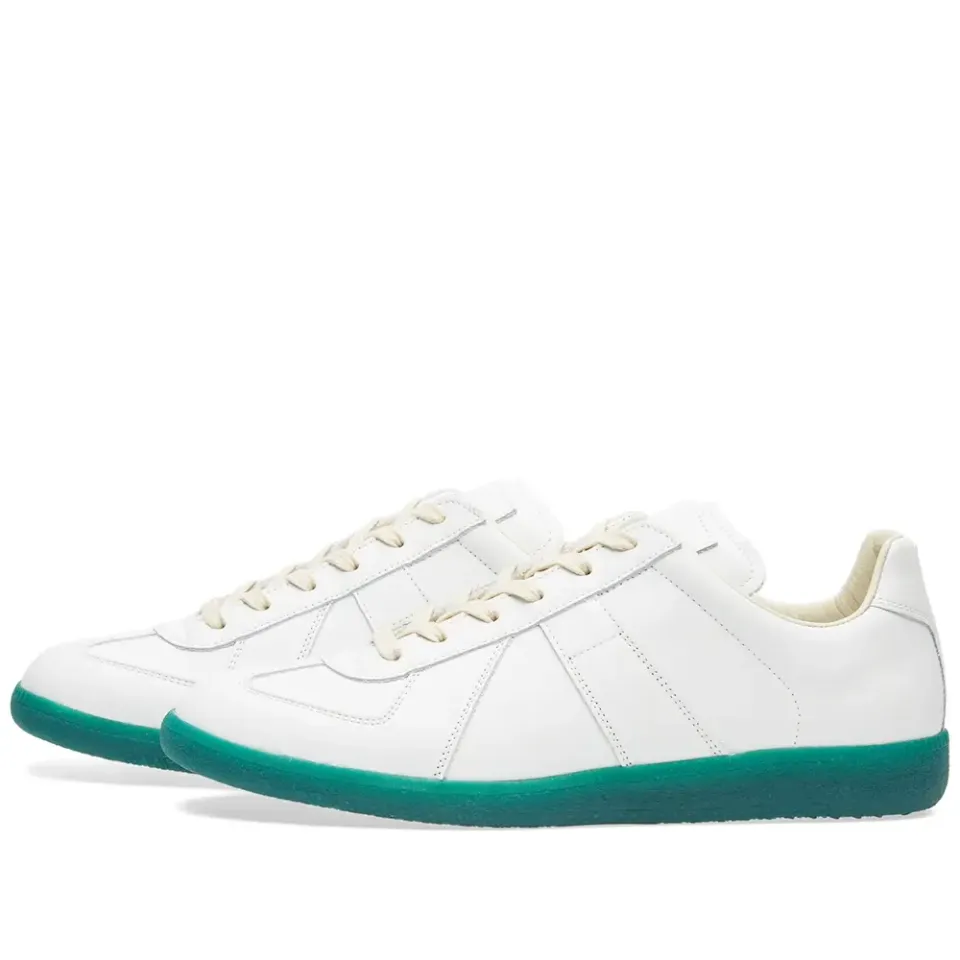 22 Replica Low Contrast Sole Sneaker
