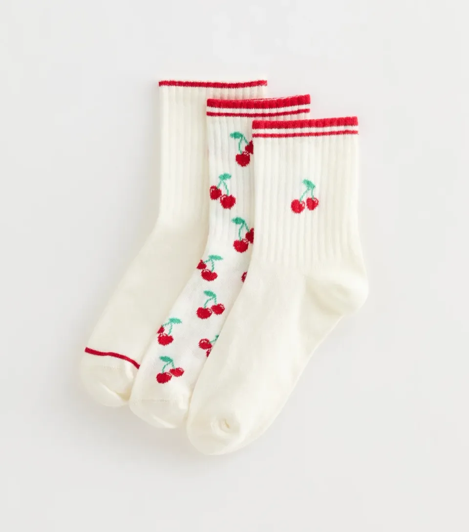 Pack of 3 White Cherry Ribbed Ankle Socks