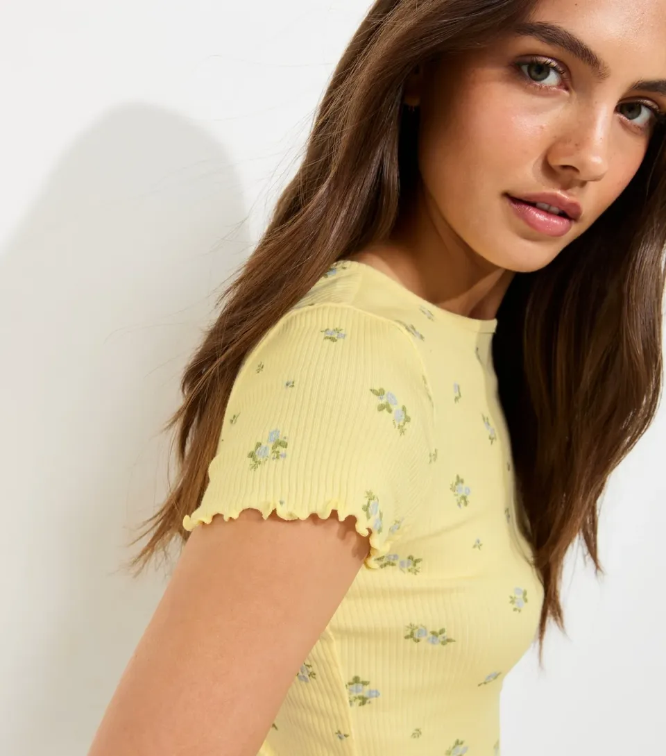 Women's Yellow Cotton Rich Ribbed Rose Print Lettuce Trim T-Shirt