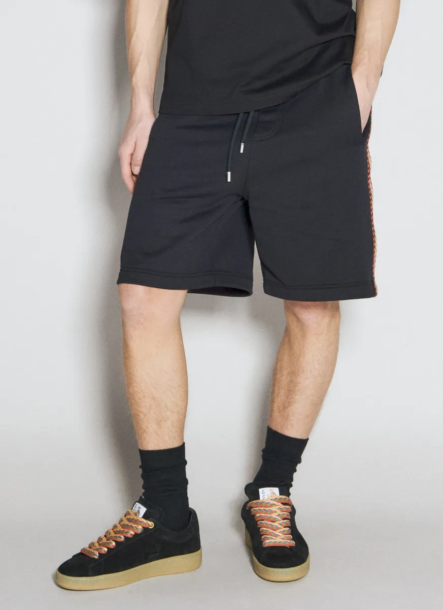 Side Curb Shorts