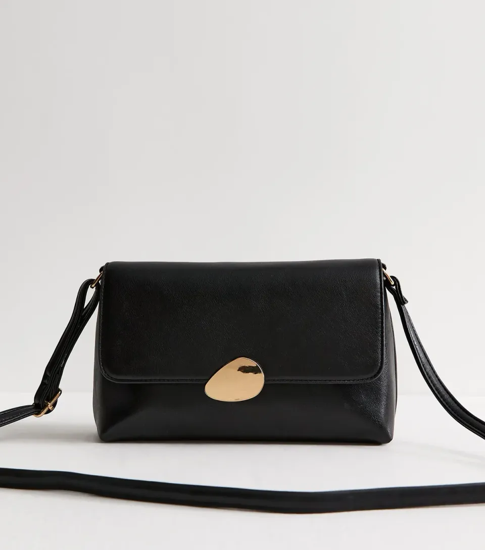 Black Faux Leather Pebble Clasp Crossbody Bag