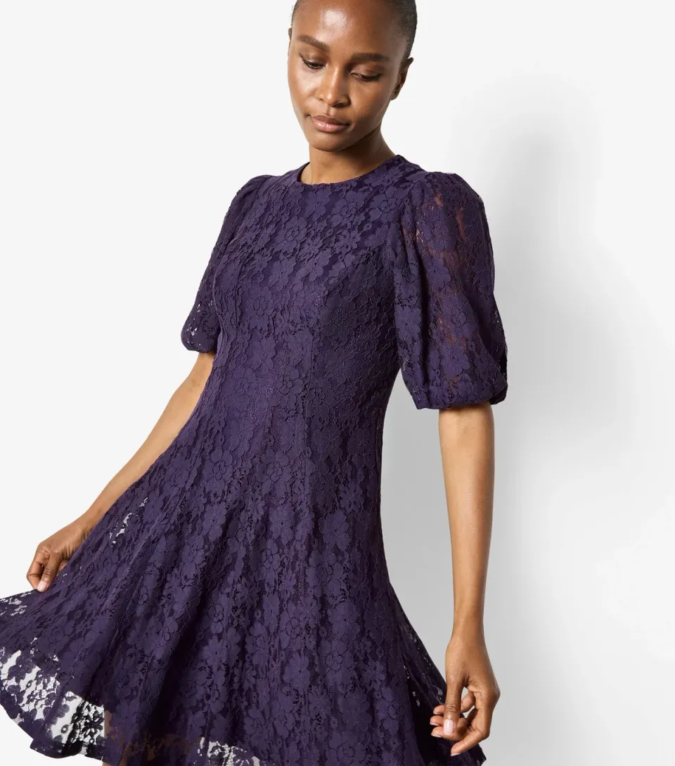 Women's Dark Purple Floral Lace Puff Sleeve Dress