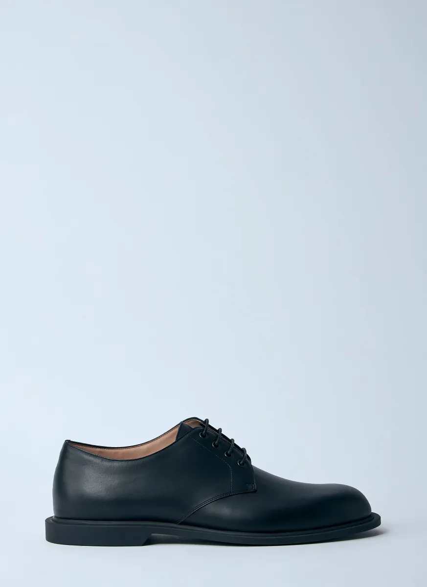 Novus Derby Shoe