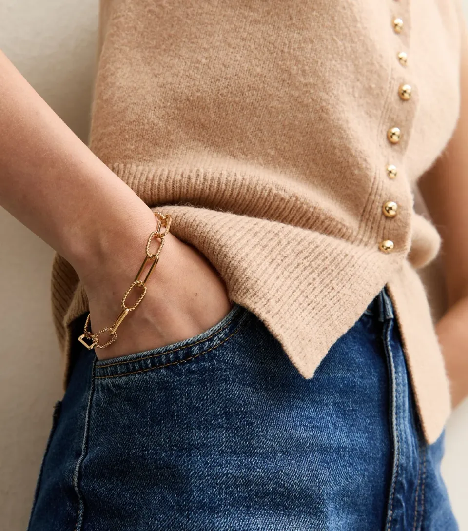Gold Tone Chain Link Bracelet