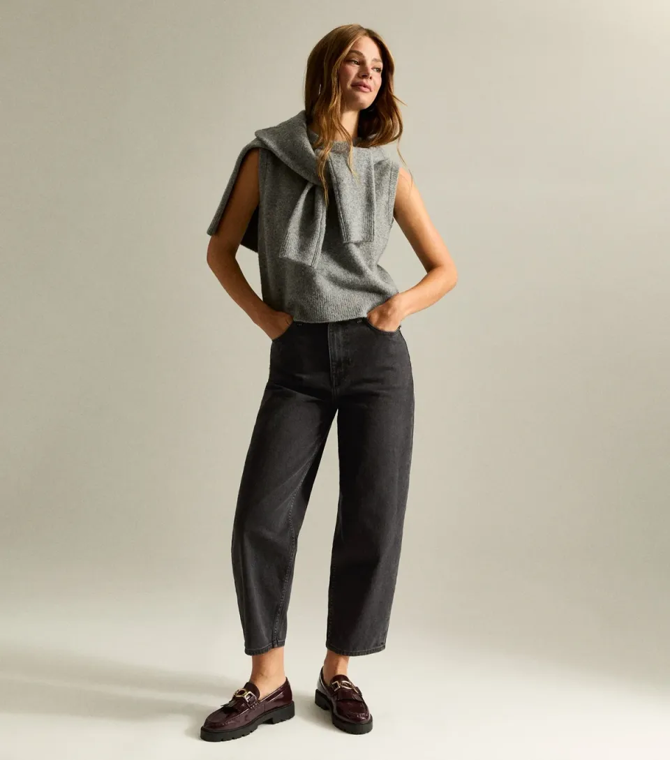 Women's Washed Black Ankle Grazer Barrel Leg Jeans