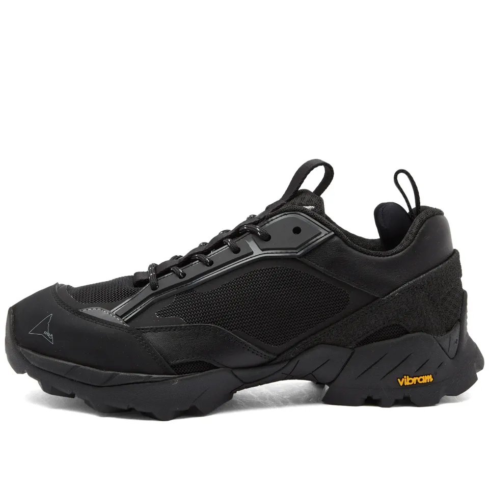 Lhakpa Hiking Sneaker