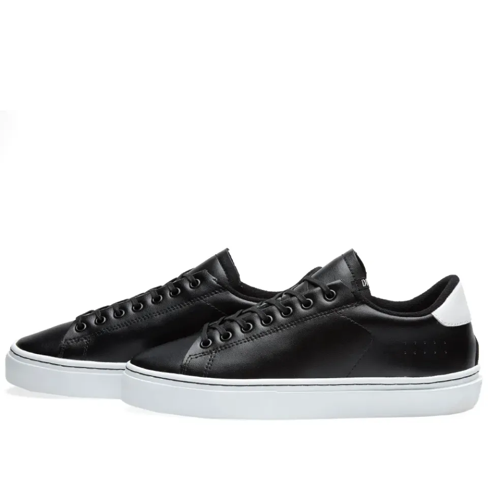 Jones Sneaker