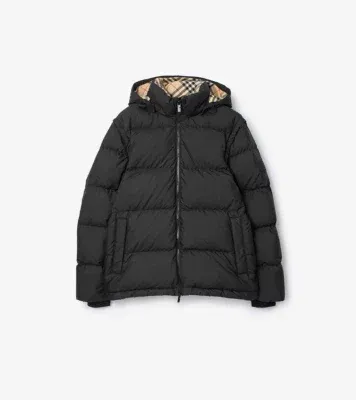Detachable Sleeve Bideford Puffer Jacket in Black - Men, Nylon