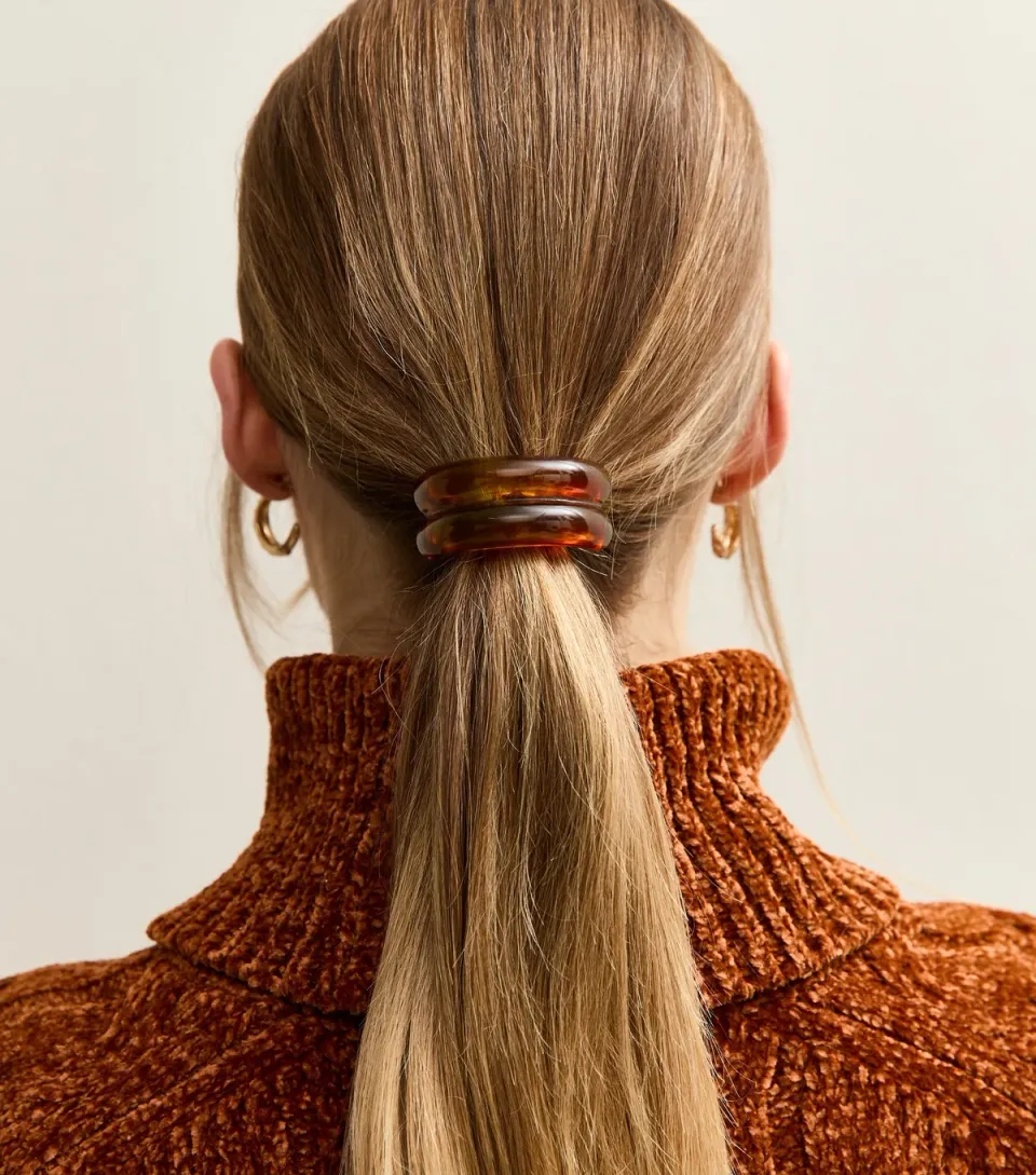 Mid Brown Resin Ponytail Holder
