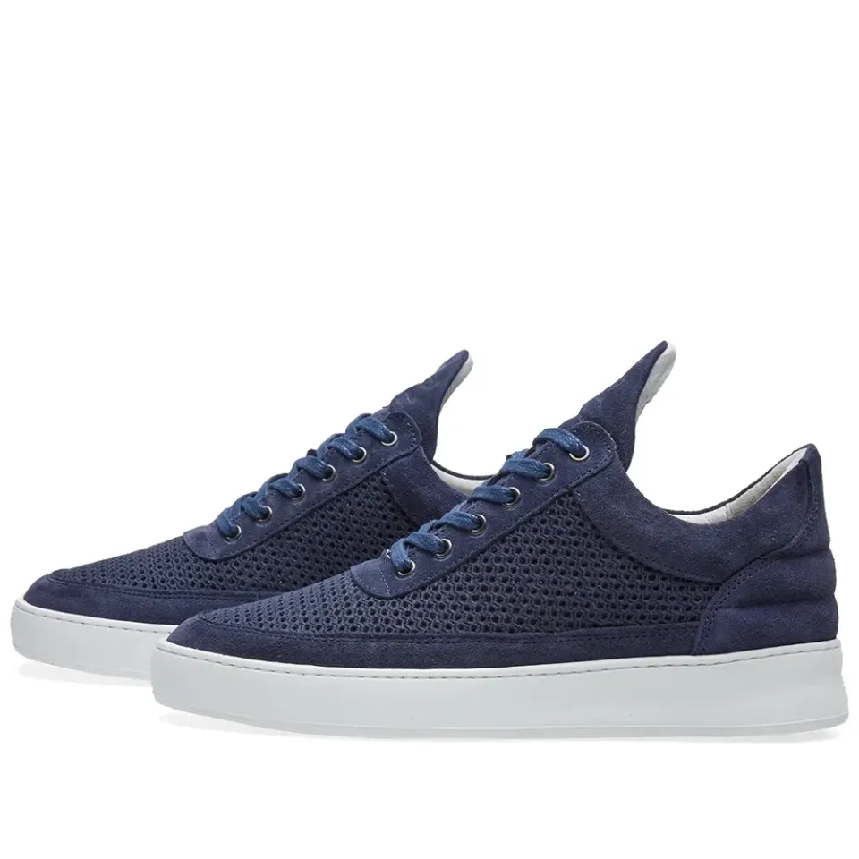 Low Top Sneaker