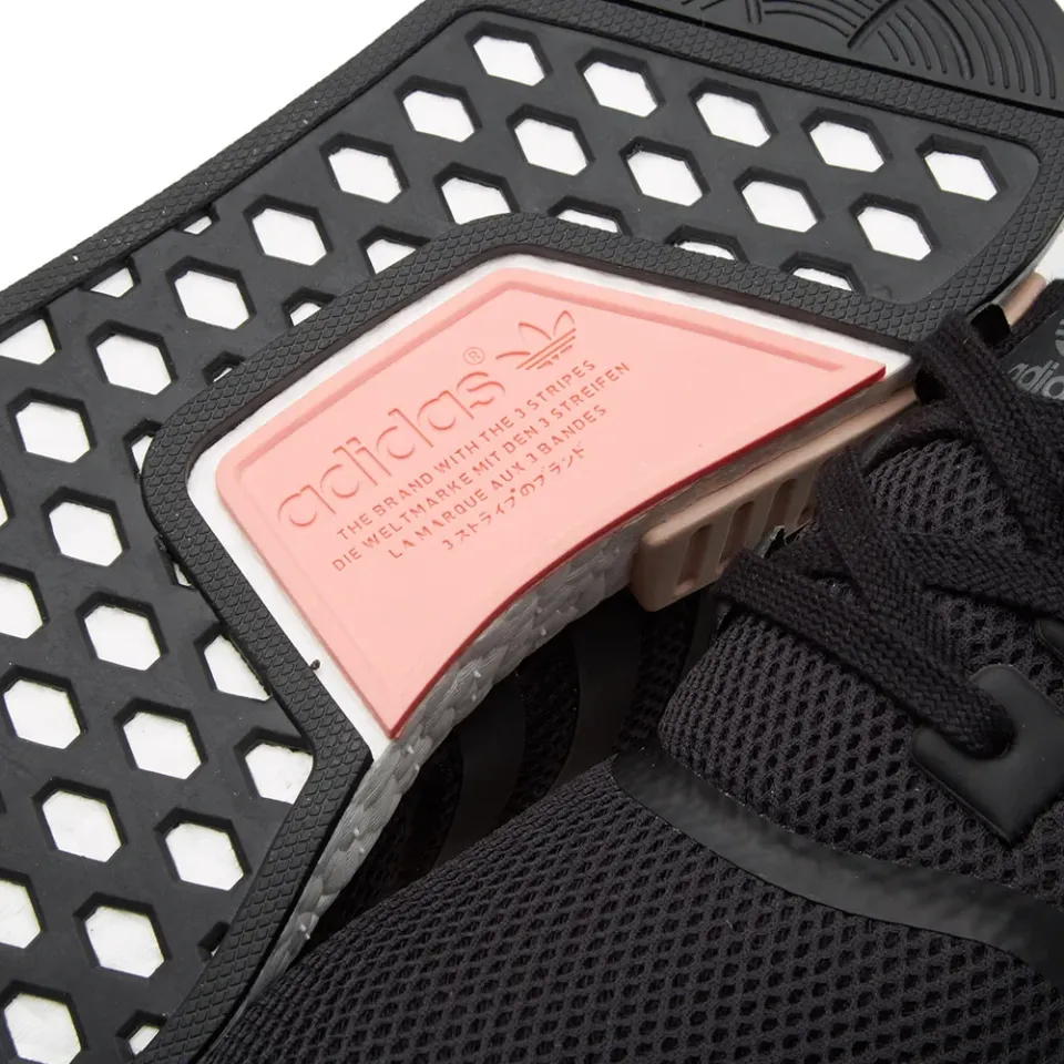 Women's NMD_R1 W