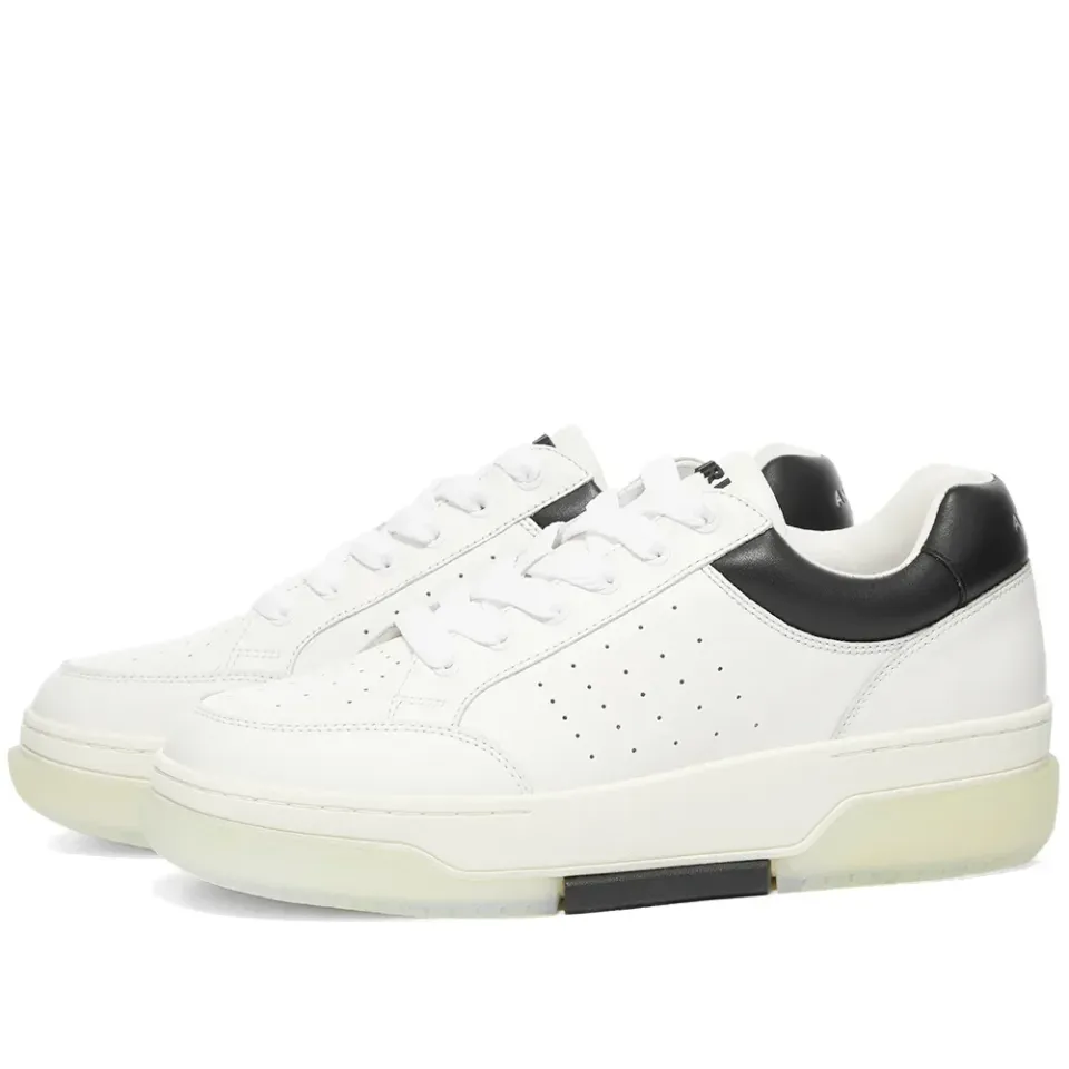 Stadium Low Sneaker