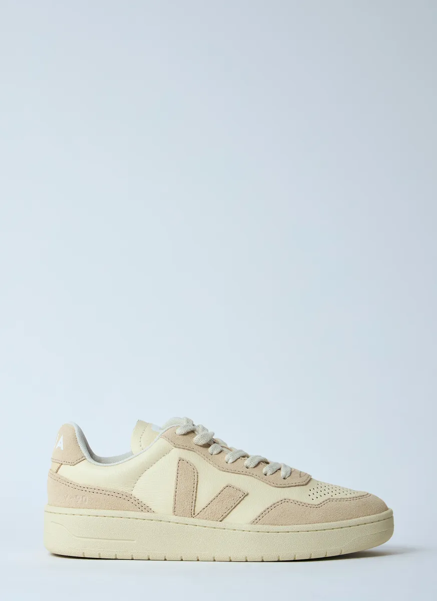 V-90 Sneakers