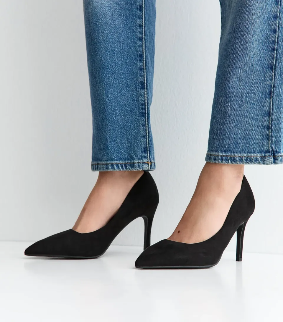 Women's Extra Wide Fit Black Faux Suede Pointed Toe Court Shoes