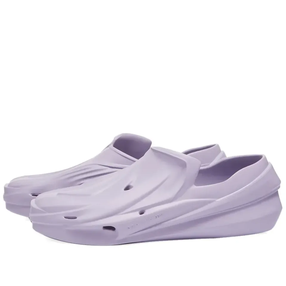 Mono Slip On