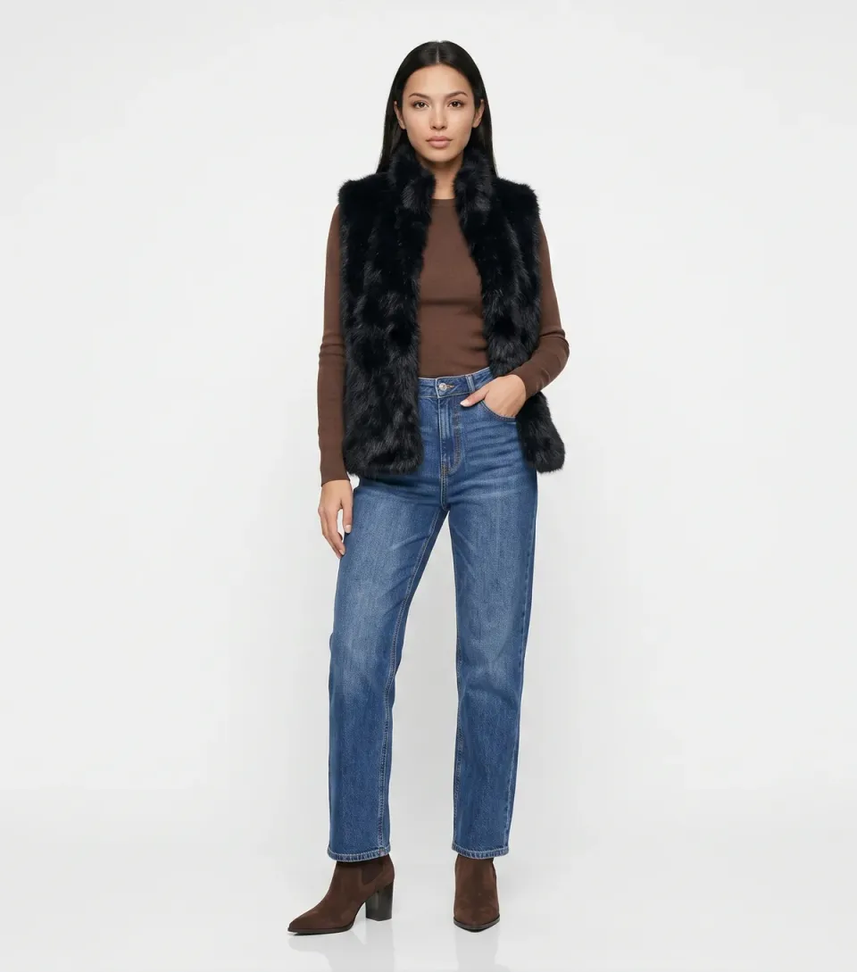 Women's Black Faux Fur Boxy Fit Gilet